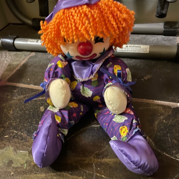 altons Other - Alton’s vintage musical plush clown